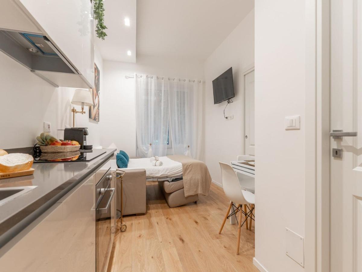 The Best Rent - Gorgeous One-Bedroom Apartment In Ticinese Milano Exterior foto